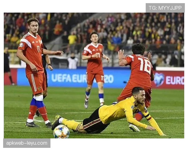 奥彭达助攻建功，状态回暖助比利时力克强敌