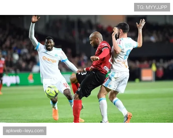 蒙彼利埃防线坚如磐石，出色防守表现引广泛关注