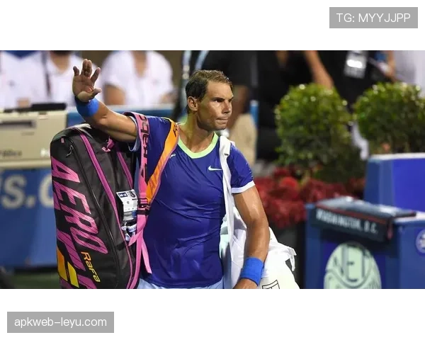 拉斐尔·贝尼特斯重返英超，率队蓄势待发引关注