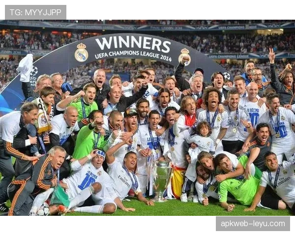 巴尔韦德 vs 克罗斯：中场风格与战术角色差异